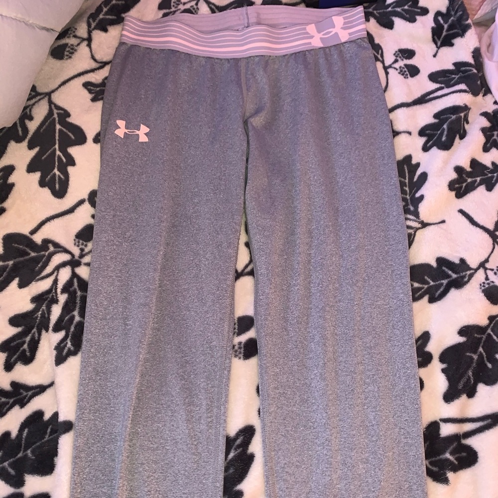 Under armour leggings!